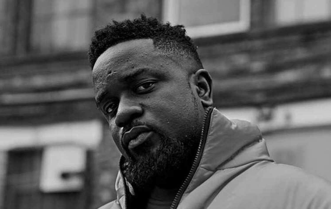 Sarkodie x Kwesi Arthur - Who Da Man lyrics Sarkodie x Kwesi Arthur - Who Da Man lyrics