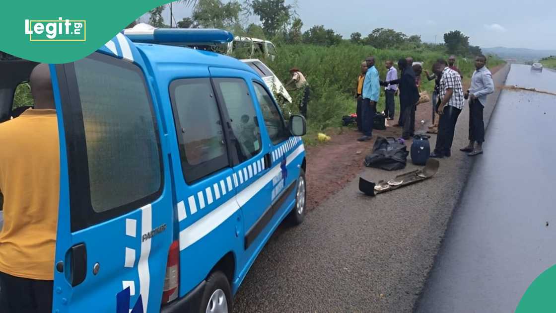 Police react as the truck driver fled the scene of the crash on Lagos-Ibadan expressway