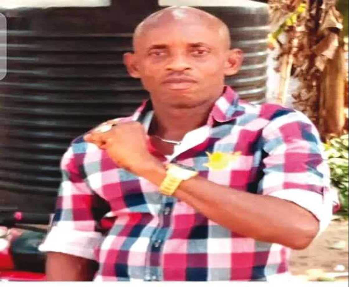 Tsageru Sun Kashe Shugaban Matasan PDP Na Imo, Sun Kona Gidansa Da Motoci Tsageru Sun Kashe Shugaban Matasan PDP Na Imo, Sun Kona Gidansa Da Motoci