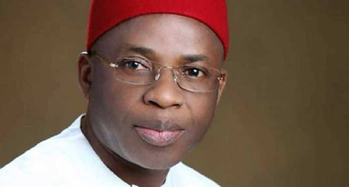 Barazanar yada hotunan tsiraicin budurwa: Tsohon gwamna zai gurfana a gaban kotu Barazanar yada hotunan tsiraicin budurwa: Tsohon gwamna zai gurfana a gaban kotu