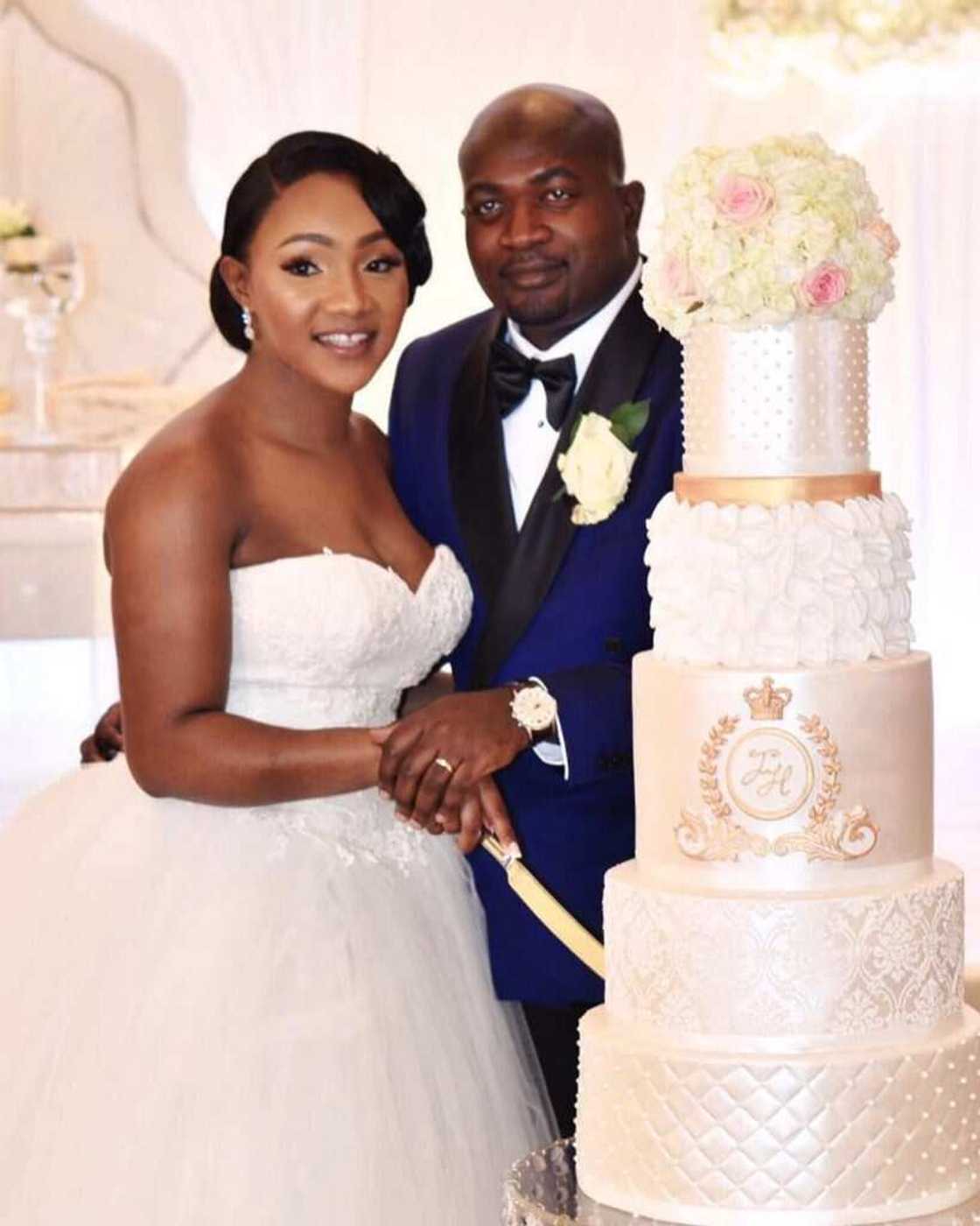 white marriage cake white marriage cake