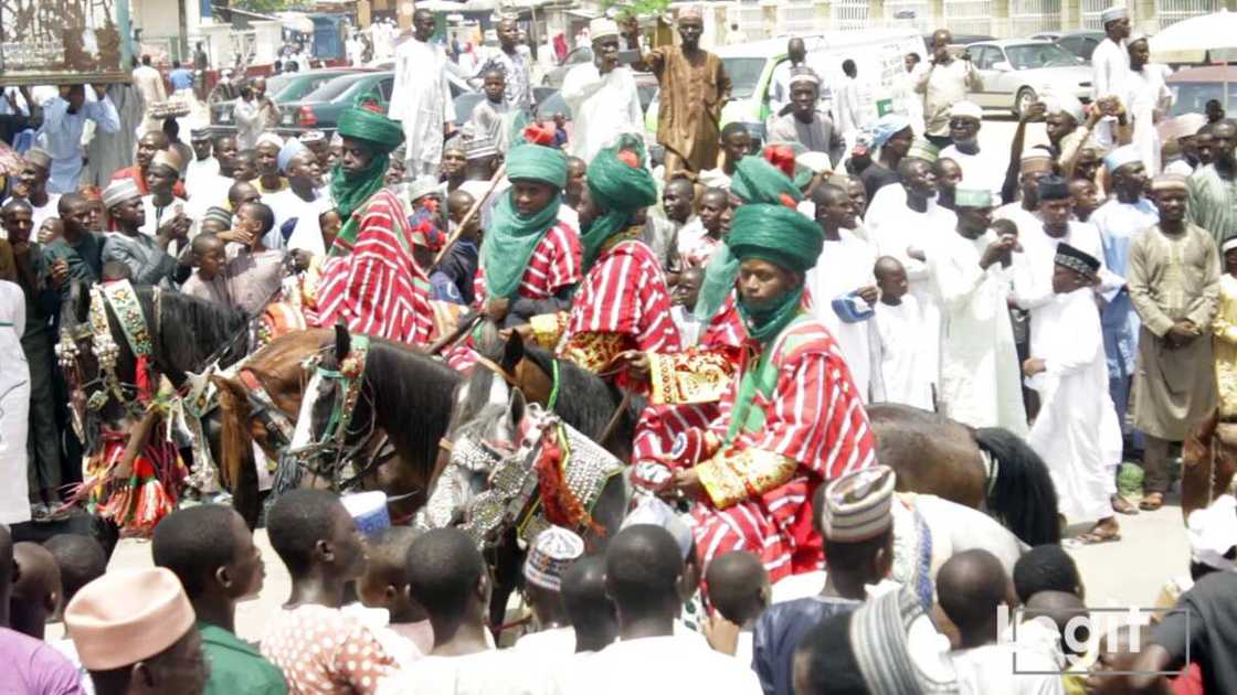 Hotuna: Kalli yadda aka gudanar da bukin karamar Sallah a garin Bauchi Hotuna: Kalli yadda aka gudanar da bukin karamar Sallah a garin Bauchi