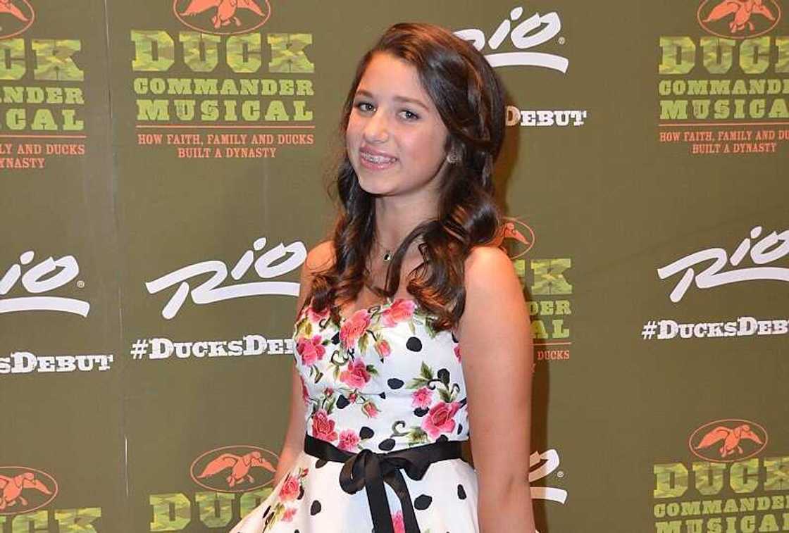 Bella Robertson in a floral dress Bella Robertson in a floral dress