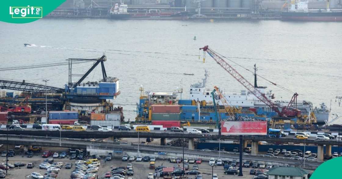 Customs at ports to increase the exchange rate to clear goods Customs at ports to increase the exchange rate to clear goods