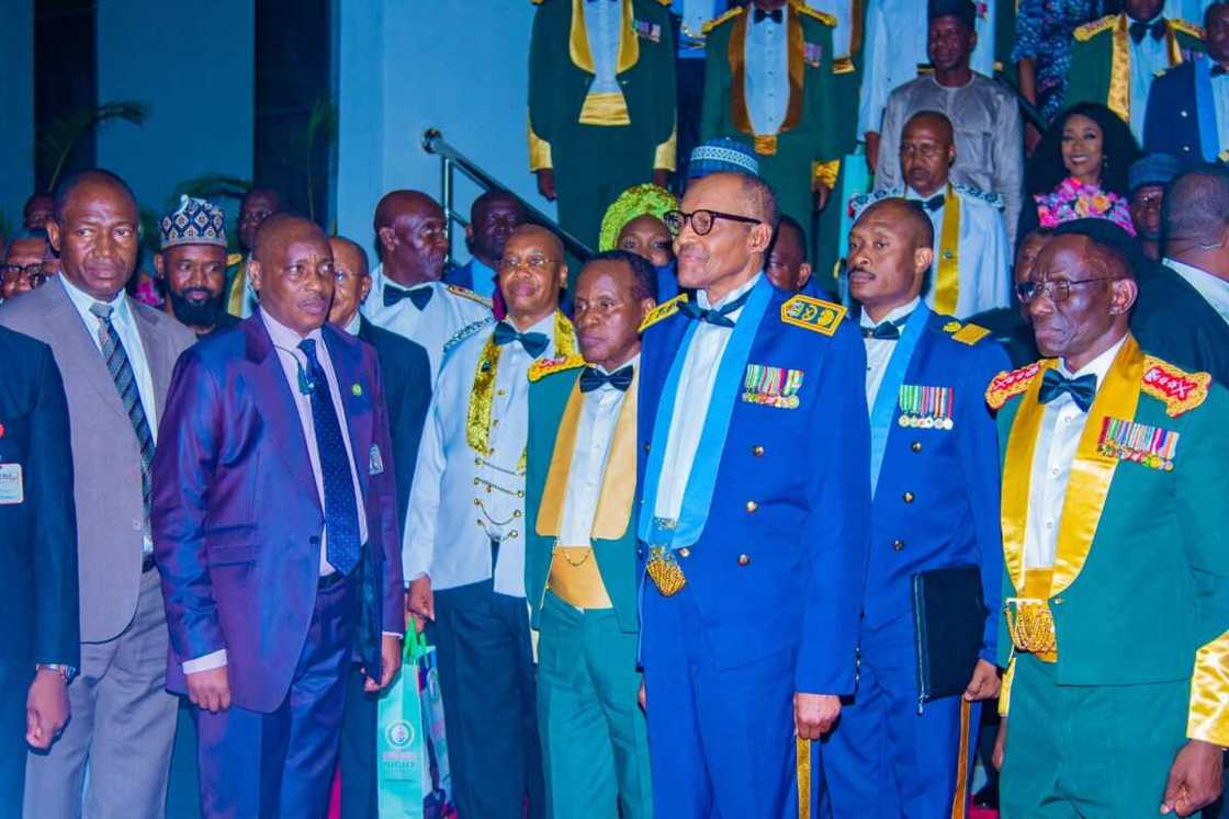 Buhari a Yayin Taron Buhari a Yayin Taron