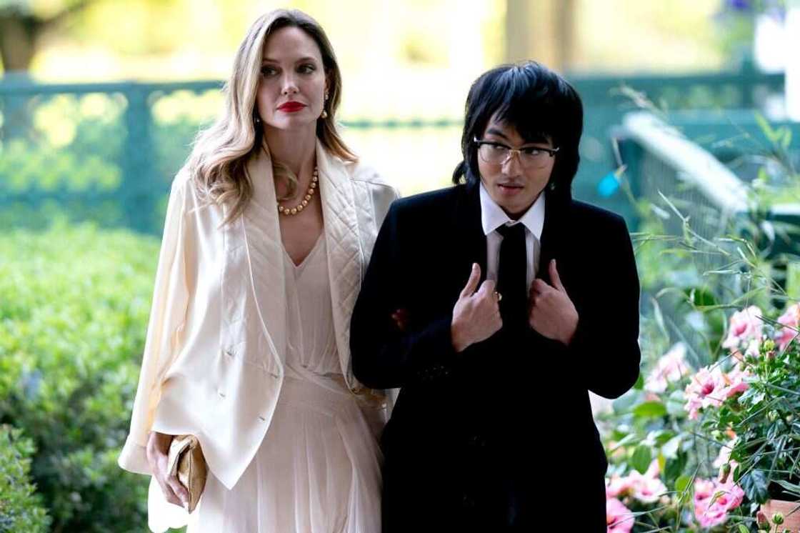 Who are Shiloh's siblings? Who are Shiloh's siblings?