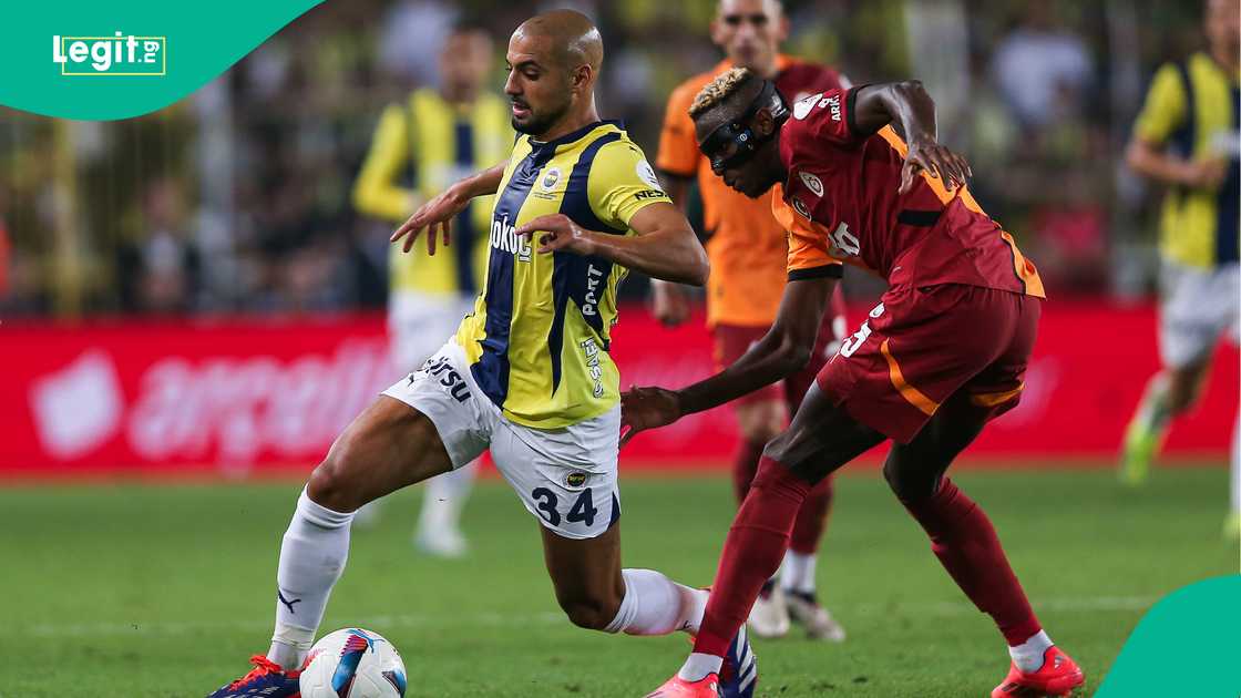 Sofyan Amrabat, Victor Osimhen, Galatasaray, Fenerbahce, Ulker Stadium, Istanbul, Turkiye, Super Lig. Sofyan Amrabat, Victor Osimhen, Galatasaray, Fenerbahce, Ulker Stadium, Istanbul, Turkiye, Super Lig.