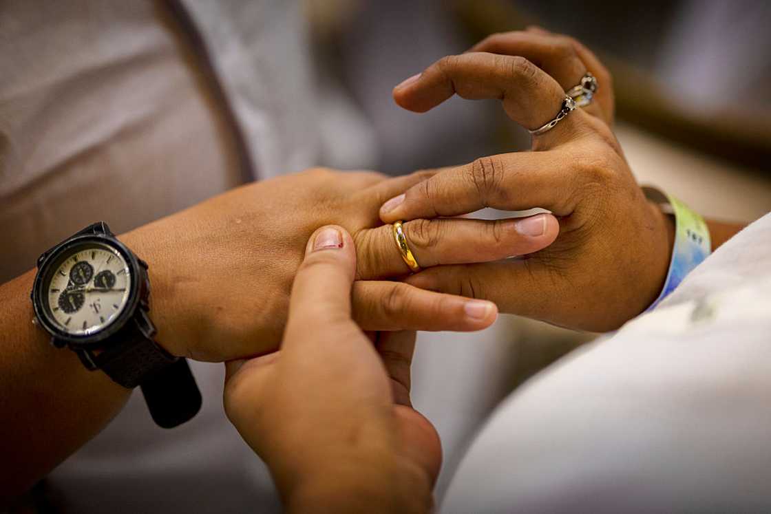 Couple exchange rings. Couple exchange rings.