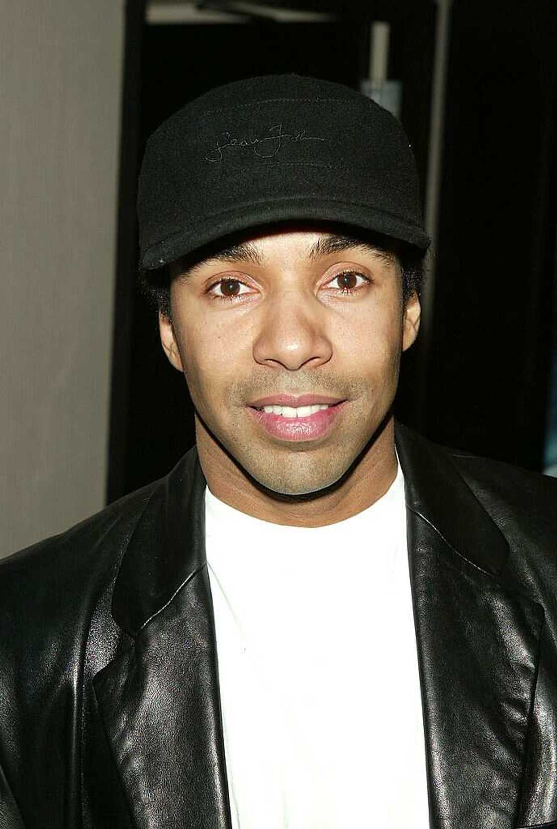 Allen Payne’s height Allen Payne’s height
