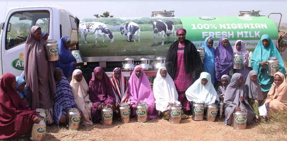 Local Dairy Farmers Excited, as Arla Foods Distributes Milk Cans to Improve Nigerian Milk Quality Local Dairy Farmers Excited, as Arla Foods Distributes Milk Cans to Improve Nigerian Milk Quality