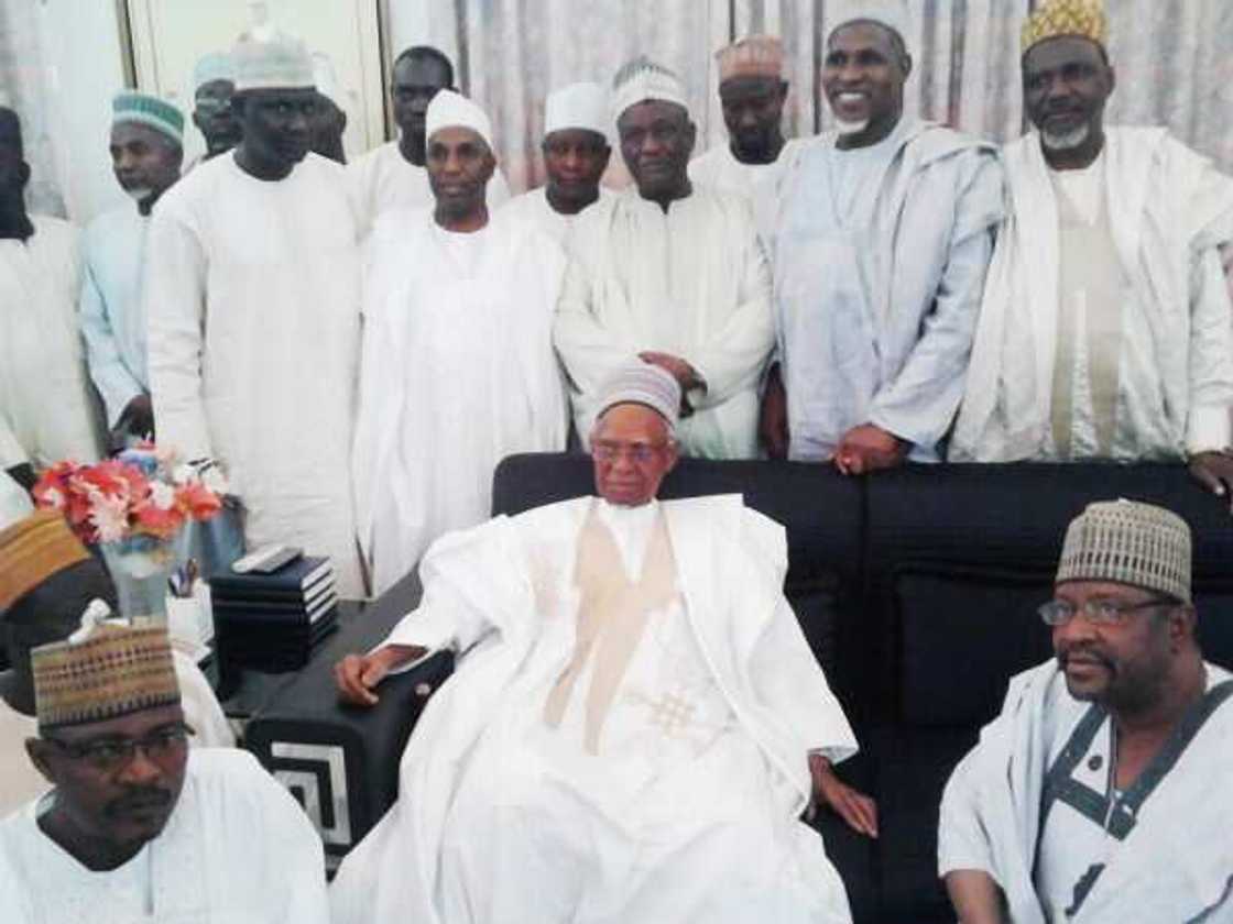 Hotuna a wasu lokuta yayin rayuwar tsohon shugaban kasa, Marigayi Shagari Hotuna a wasu lokuta yayin rayuwar tsohon shugaban kasa, Marigayi Shagari
