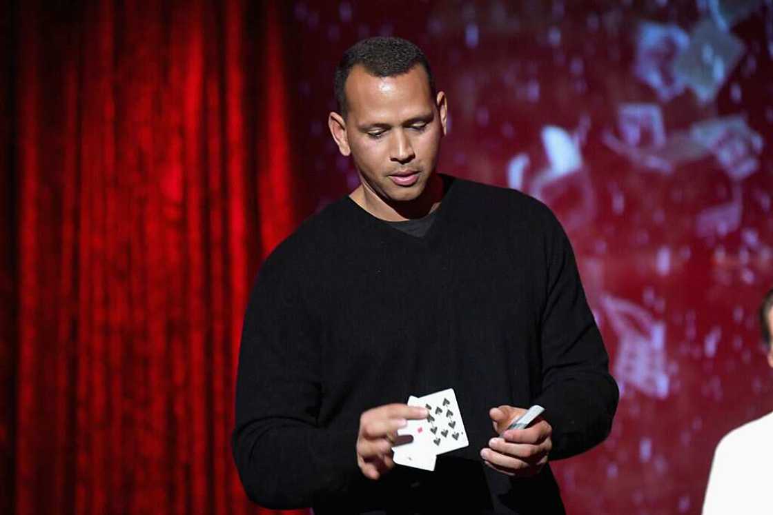 Madonna's relationships timeline Madonna's relationships timeline