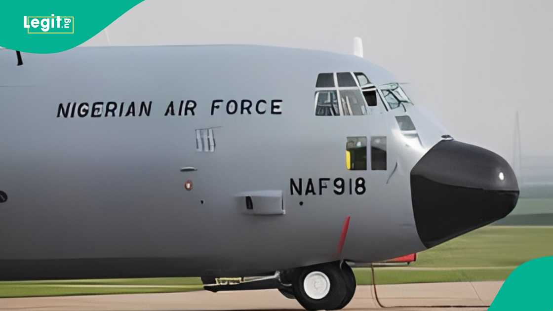 Nigerian Air Force plane makes emergency landing in Burkina Faso Nigerian Air Force plane makes emergency landing in Burkina Faso
