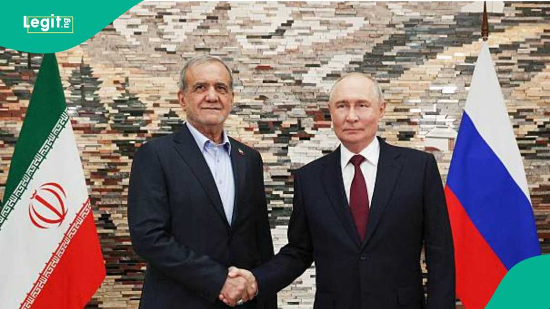 Masoud Pezeshkian da Vladimir Putin