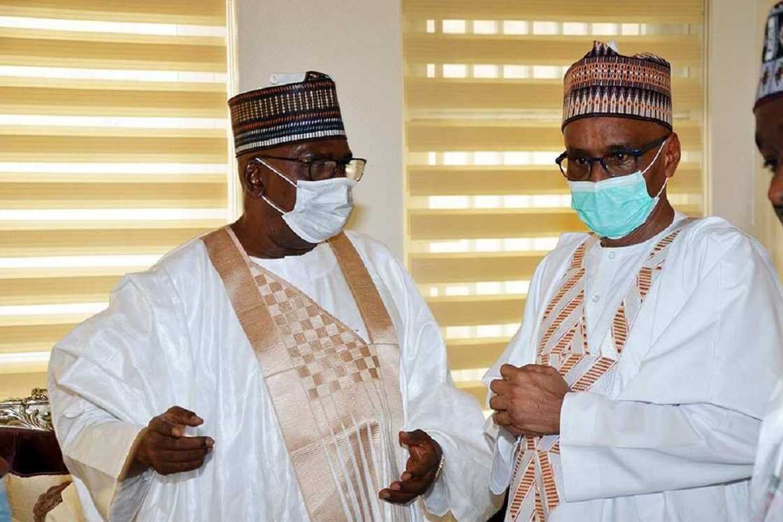 Sanata Goje ya angwance da hamshakiyar GMD ta kamfanin Binani, Hajiya Aminatu (Hotuna) Sanata Goje ya angwance da hamshakiyar GMD ta kamfanin Binani, Hajiya Aminatu (Hotuna)