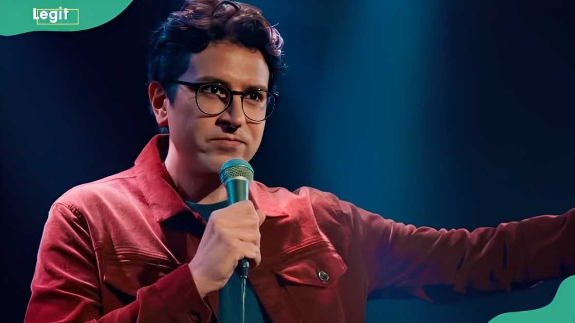 David Angelo entertains an audience