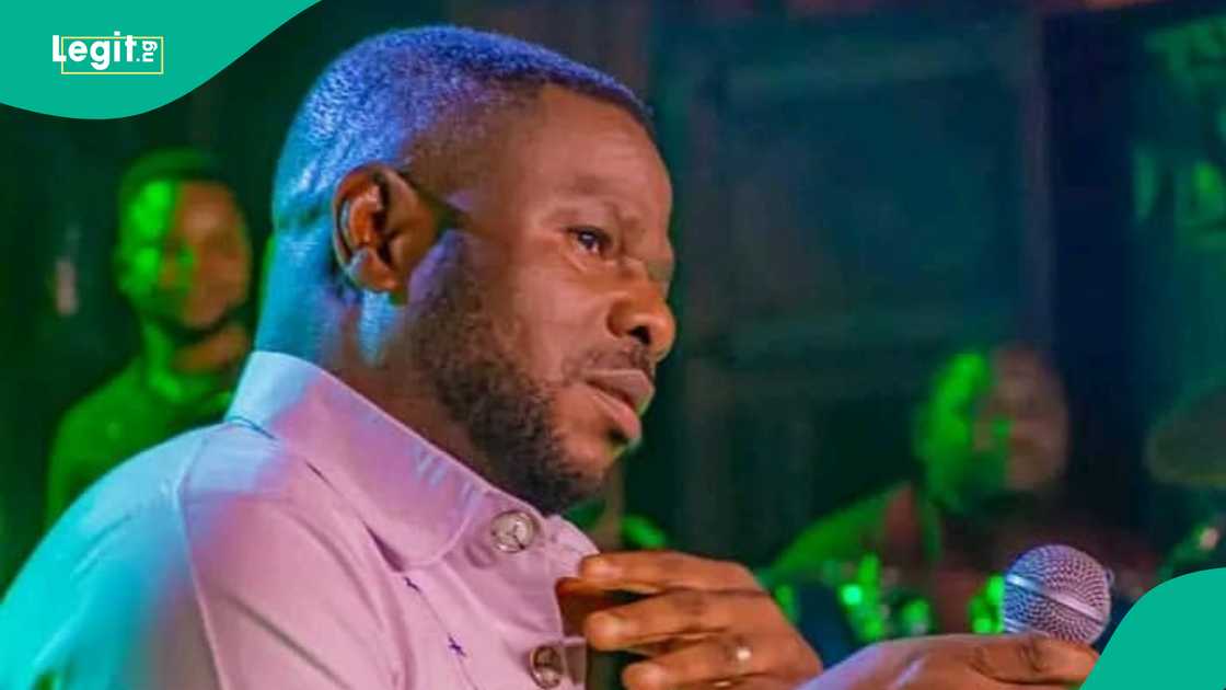 Gospel singer Yinka Ayefele calls for prayer over abducted schoolchildren and teacher.