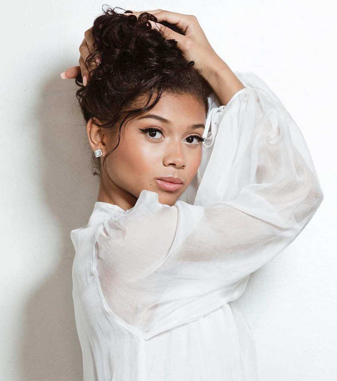 On My Block Sierra Capri bio: age, height, ethnicity On My Block Sierra Capri bio: age, height, ethnicity