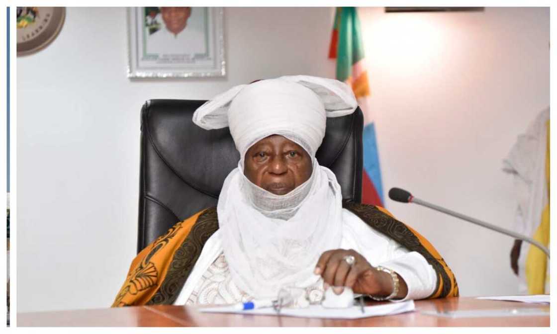 Tsohon bidiyon Shehu Idris ya na magana da Sarkin Kano kan Marigayi Ado Bayero Tsohon bidiyon Shehu Idris ya na magana da Sarkin Kano kan Marigayi Ado Bayero