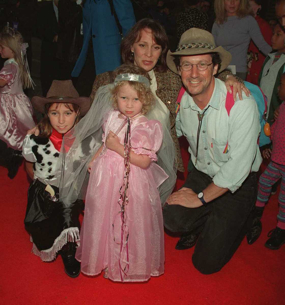 Charles Shaughnessy, Susan Fallender et leurs deux filles.
Photo : Frank Trapper/Corbis via Getty Images Charles Shaughnessy, Susan Fallender et leurs deux filles.
Photo : Frank Trapper/Corbis via Getty Images