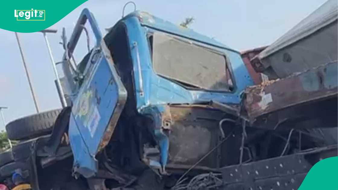 Lagos accident beneath the Eko Bridge Lagos accident beneath the Eko Bridge