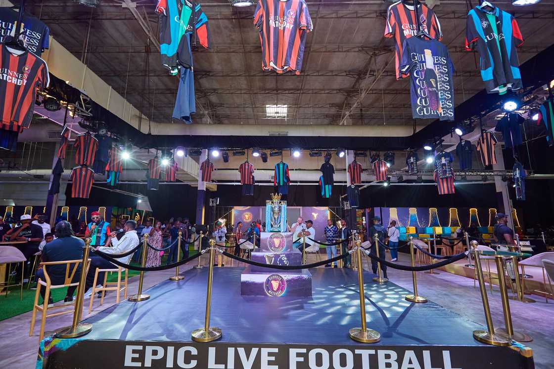 Lagos stands still as Guinness brings Premier League Trophy home Lagos stands still as Guinness brings Premier League Trophy home