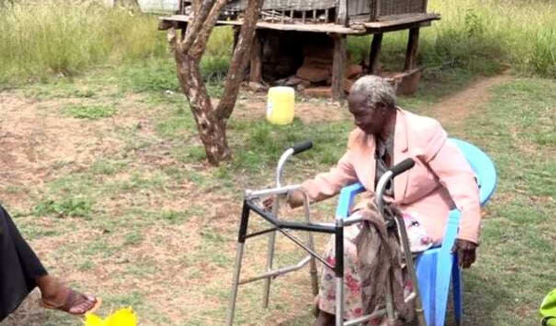 Tsohuwar da bata samu haihuwa ba ta ce ita da kanta ta nema wa mijinta sabuwar mata Tsohuwar da bata samu haihuwa ba ta ce ita da kanta ta nema wa mijinta sabuwar mata