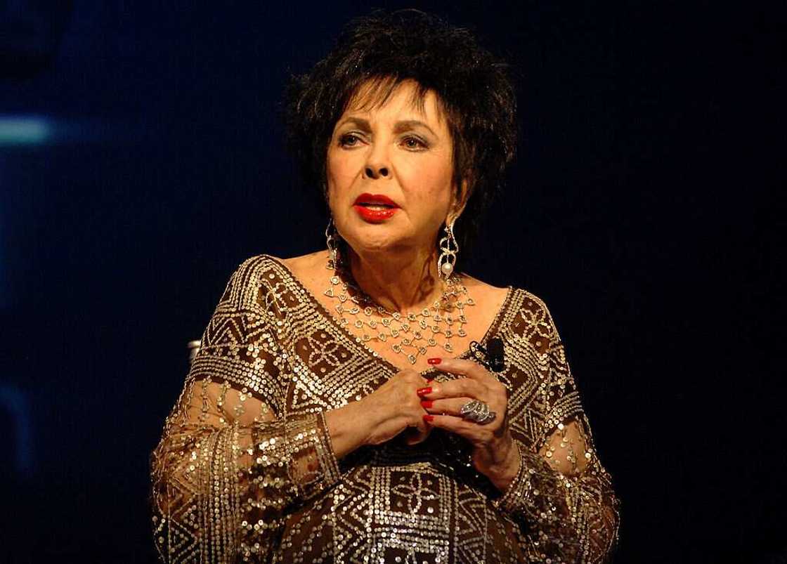 Colin Farrell's dating history Colin Farrell's dating history