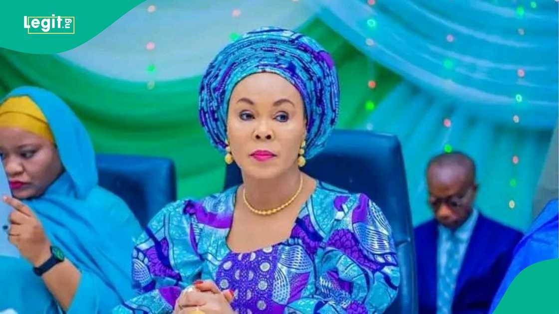Drama as Tinubu’s minister Uju Kennedy-Ohanenye disrupts Abuja event again in trending video Drama as Tinubu’s minister Uju Kennedy-Ohanenye disrupts Abuja event again in trending video