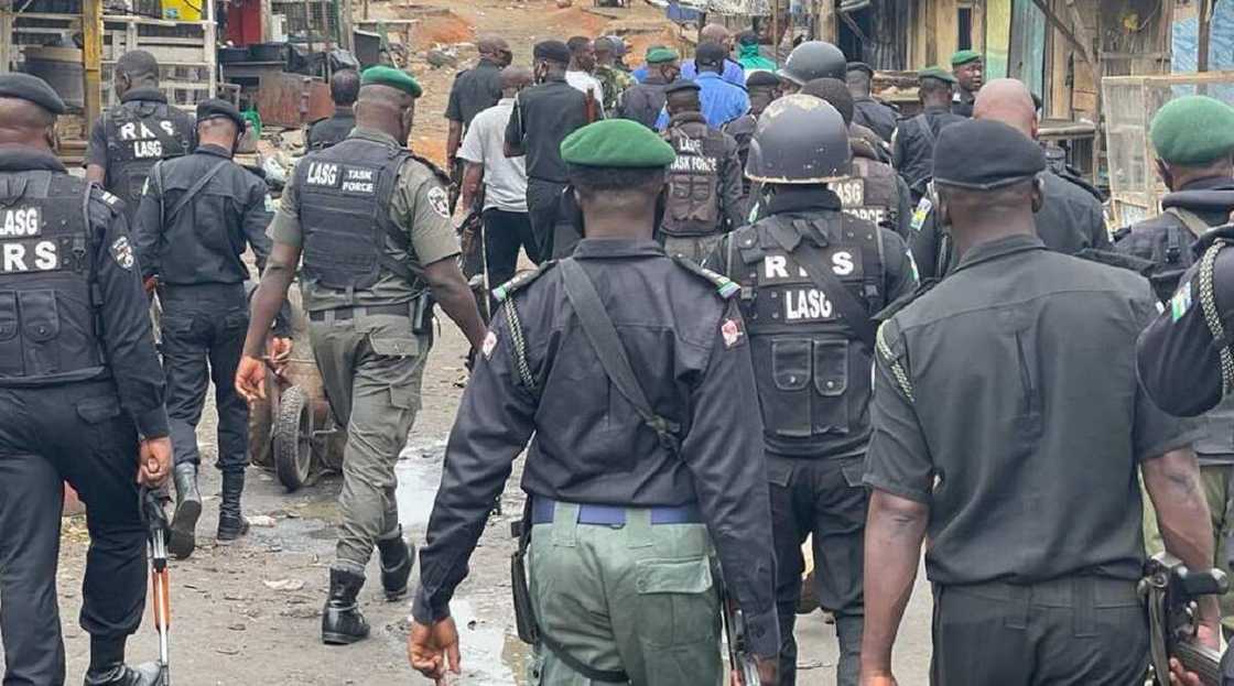 Batancin ga Annabi: Duk da shigar 'yan sanda, ana cigaba da rikici a Legas Batancin ga Annabi: Duk da shigar 'yan sanda, ana cigaba da rikici a Legas