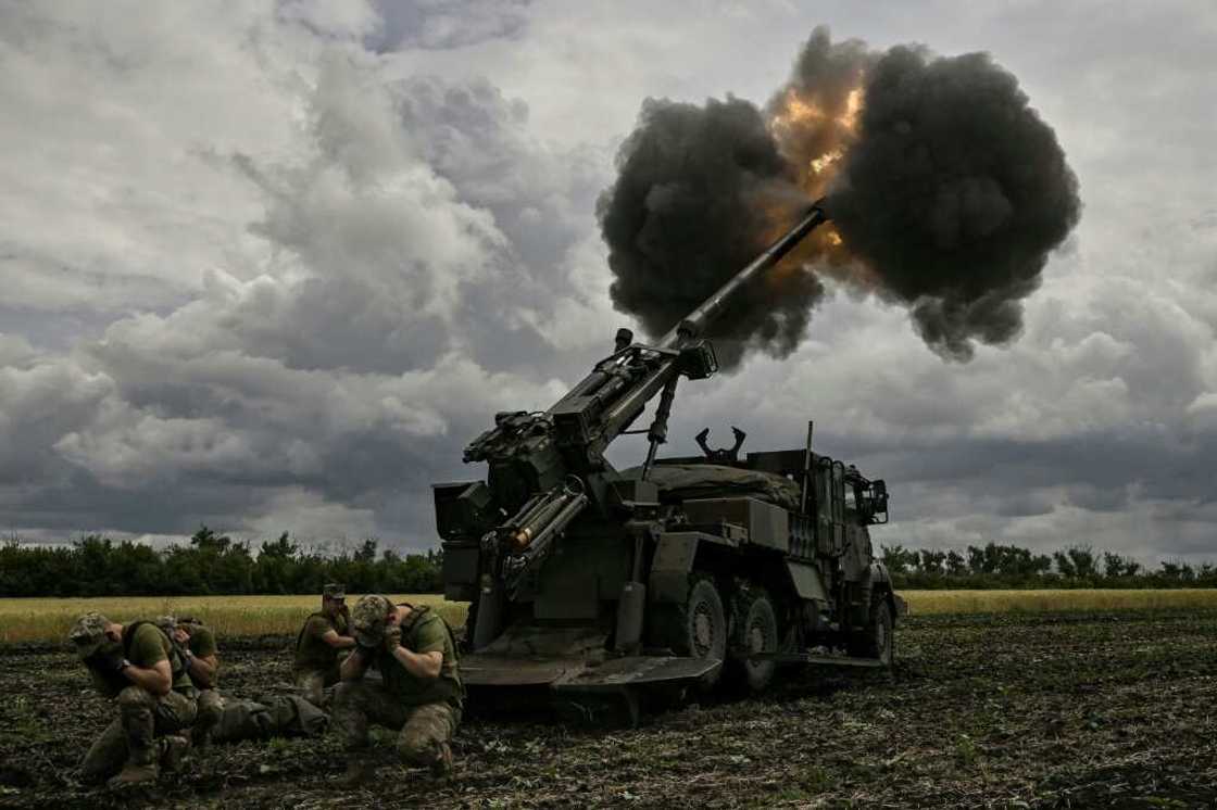 Ukrainian troops have praised French-made CAESAR self-propelled howitzers Ukrainian troops have praised French-made CAESAR self-propelled howitzers