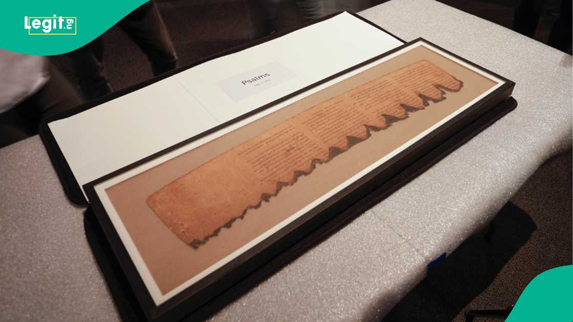 Ancient 10 commandments scroll to be displayed in USA. Ancient 10 commandments scroll to be displayed in USA.