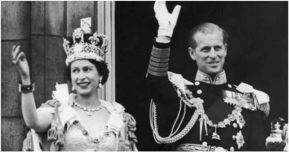 15 enchanting photos of Prince Phillip and Queen Elizabeth during their younger years 15 enchanting photos of Prince Phillip and Queen Elizabeth during their younger years