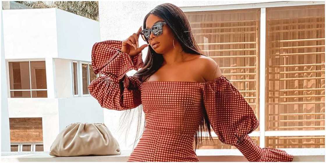 Family Whatsapp groups are the worst, Media personality Toke Makinwa fumes, says they talk too much Family Whatsapp groups are the worst, Media personality Toke Makinwa fumes, says they talk too much