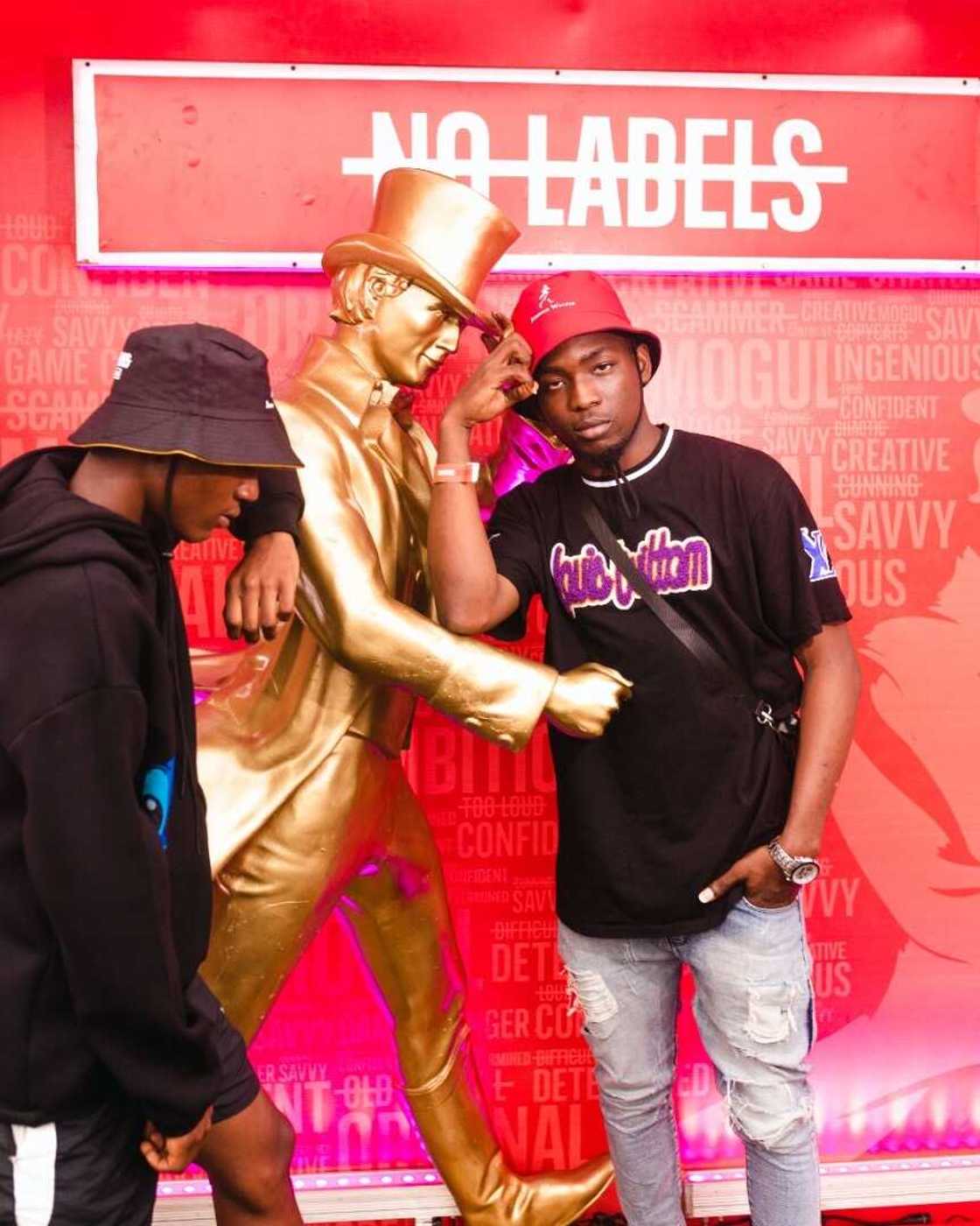 Reekado Banks, Crayon, Blaqbonez, Others Thrilled Fans at Walkers District Ibadan Reekado Banks, Crayon, Blaqbonez, Others Thrilled Fans at Walkers District Ibadan