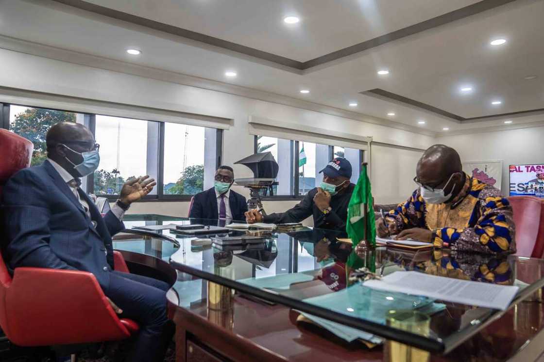 Covid-19: Hukuma ta shiga neman wata mai jego ruwa a jallo bayan sakamakon gwajinta ya fito Covid-19: Hukuma ta shiga neman wata mai jego ruwa a jallo bayan sakamakon gwajinta ya fito