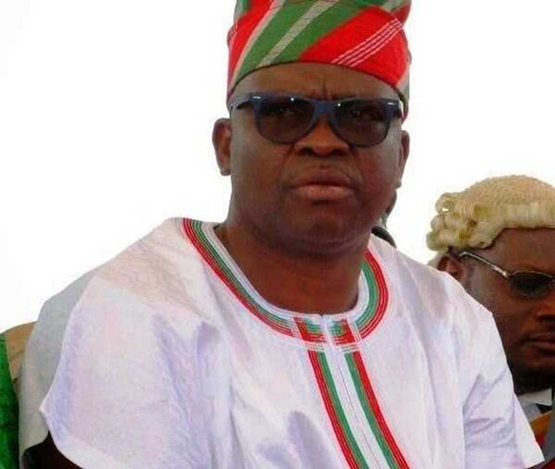 Fayose ya bayyana abinda ya haifarwa da jam'iyyar APC rikici Fayose ya bayyana abinda ya haifarwa da jam'iyyar APC rikici