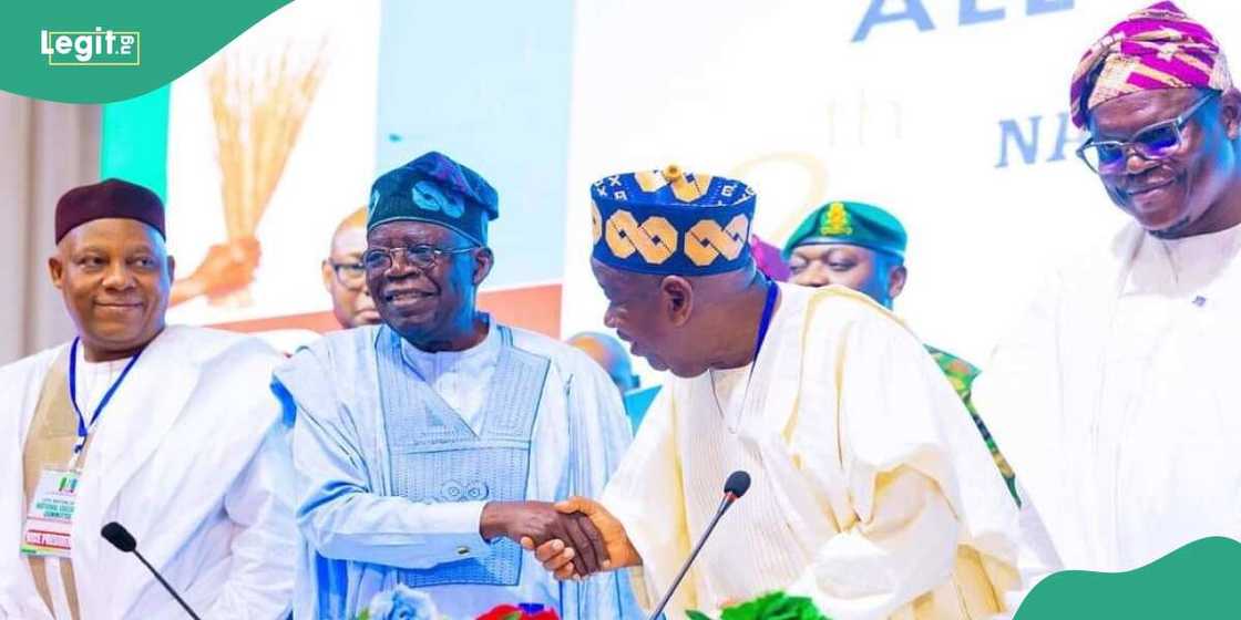 Rigimar APC za ta tilasta Ganduje murabus Rigimar APC za ta tilasta Ganduje murabus