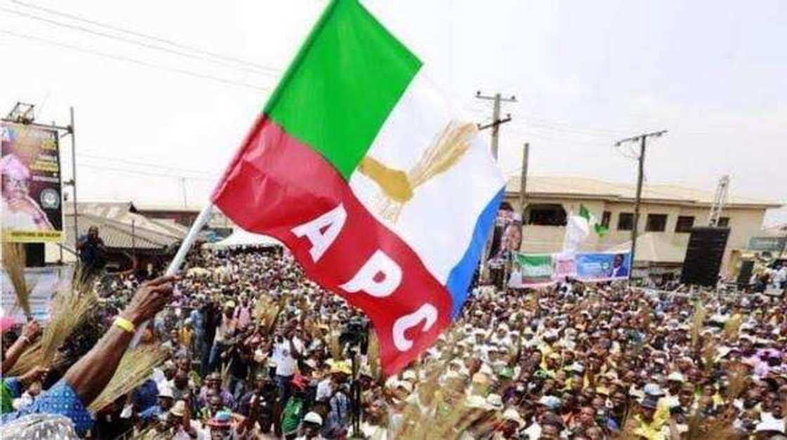 Mambobin APC Sun Sauya Sheka Zuwa YPP Mambobin APC Sun Sauya Sheka Zuwa YPP