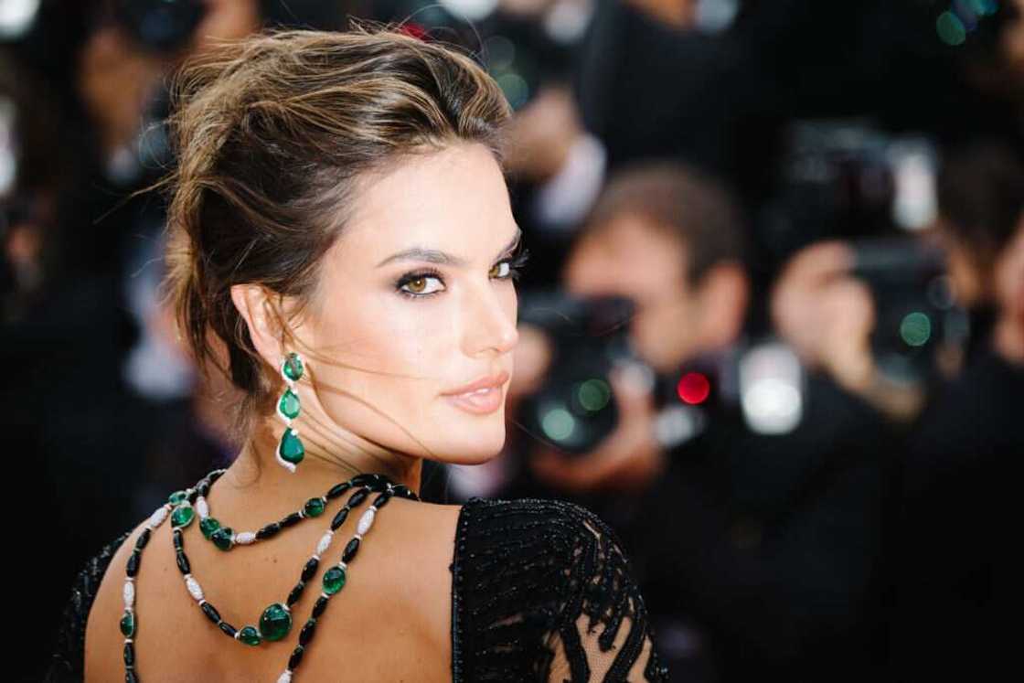 top-earning model top-earning model