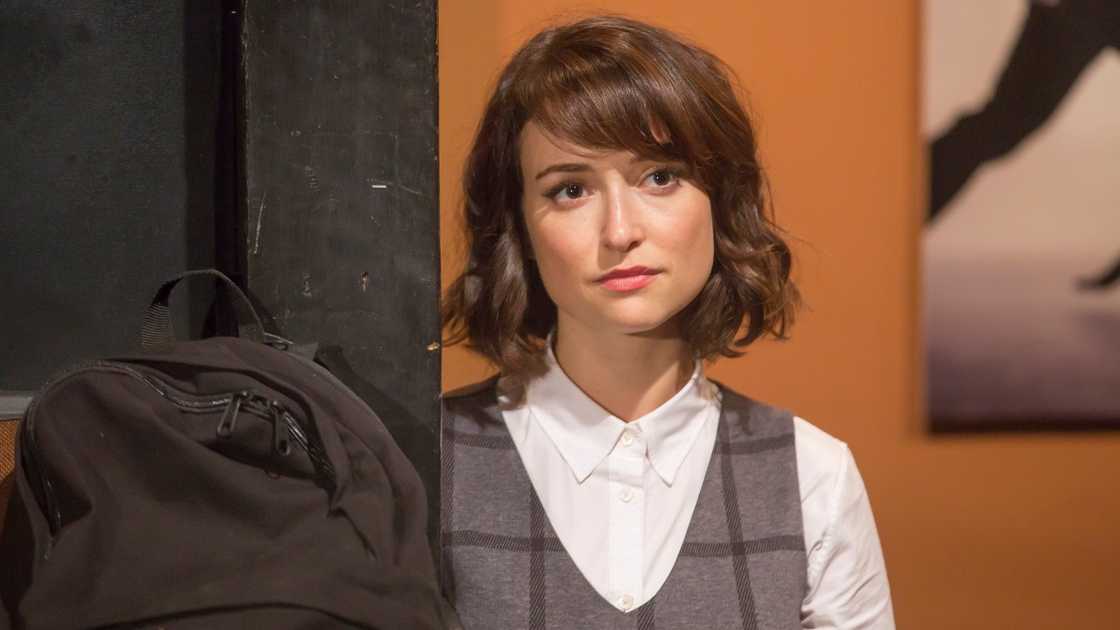 Milana is pictured on the set of This Is Us during the The Right Thing to Do episode. Milana is pictured on the set of This Is Us during the The Right Thing to Do episode.