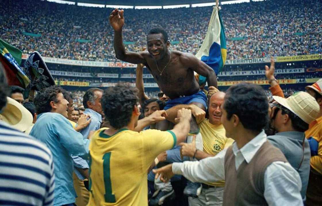 Pelé: biographie d’une légende extraordinaire du football Pelé: biographie d’une légende extraordinaire du football