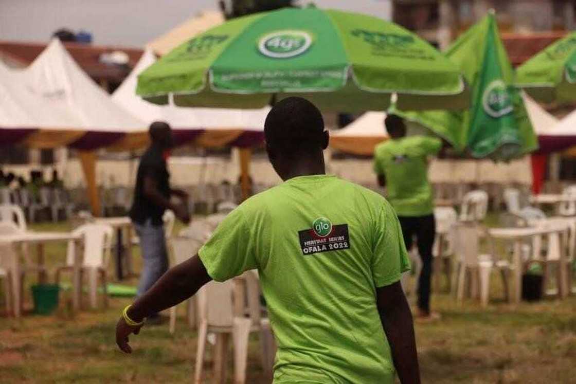 3 Reasons Every Nigerian Must Have a Glo Line by Anthony Eshemokhai 3 Reasons Every Nigerian Must Have a Glo Line by Anthony Eshemokhai
