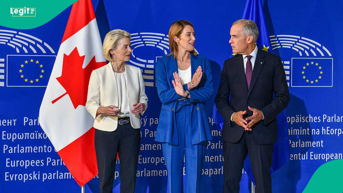 The European Commission is reviewing the Visa Code to modernize Schengen visa applications and procedures.