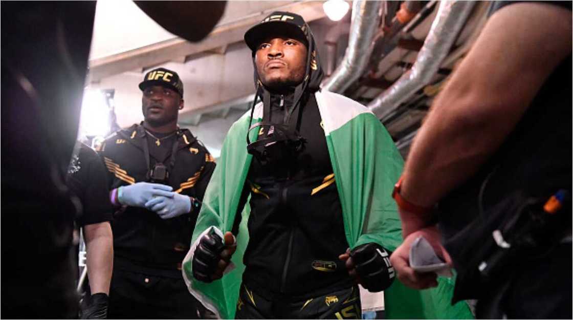 UFC Welterweight Champion Kamaru Usman Caught Playing Burna Boy’s Unreleased Track UFC Welterweight Champion Kamaru Usman Caught Playing Burna Boy’s Unreleased Track