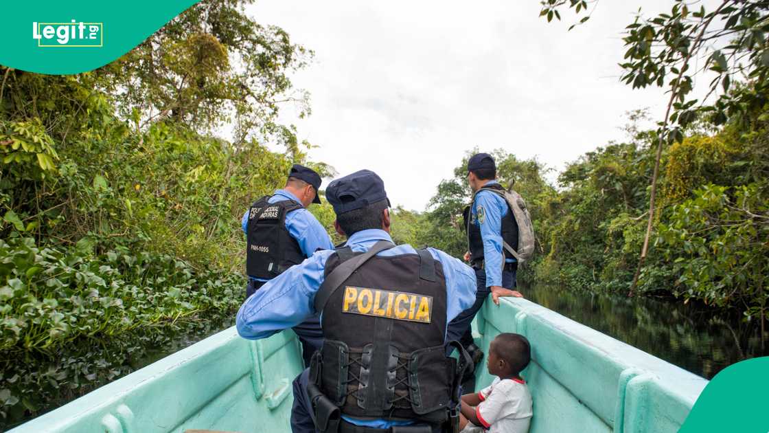 Police officers ambushed in Omoa during anti‑gang operation near Guatemalan border. Police officers ambushed in Omoa during anti‑gang operation near Guatemalan border.