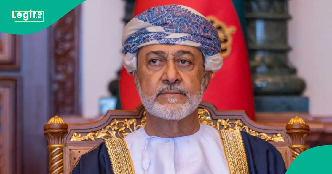 Oman states recommended travel period for foreign visitors.