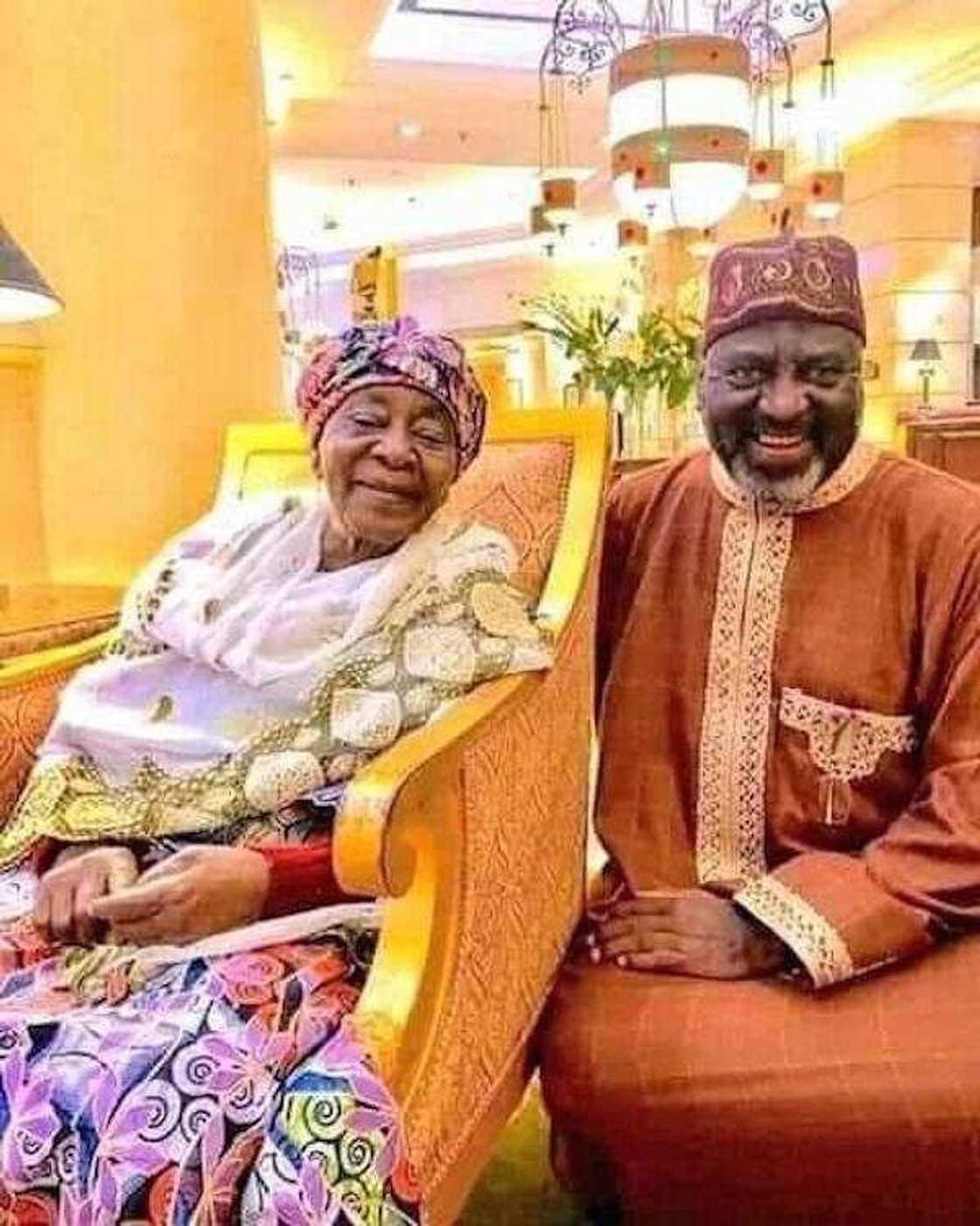 Hotunan sabon sarkin Kano, Aminu Ado Bayero, da baka taba gani ba Hotunan sabon sarkin Kano, Aminu Ado Bayero, da baka taba gani ba