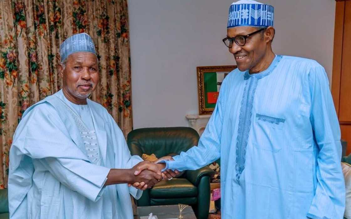 Gwajin coronavirus: Buhari ya gana da Masari, ya shiga wata ganawar da shugabannin tsaro Gwajin coronavirus: Buhari ya gana da Masari, ya shiga wata ganawar da shugabannin tsaro