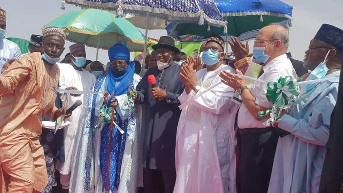 Gwamna Bala ya gayyaci Jonathan zuwa Bauchi, ya fadi alherin da tsohon Shugaban kasa ya yi masa